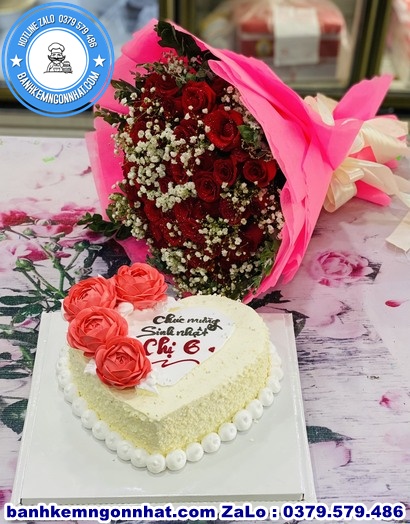 combo bánh kem và hoa tươi ở Thị xã Hương Trà, Thừa Thiên Huế
