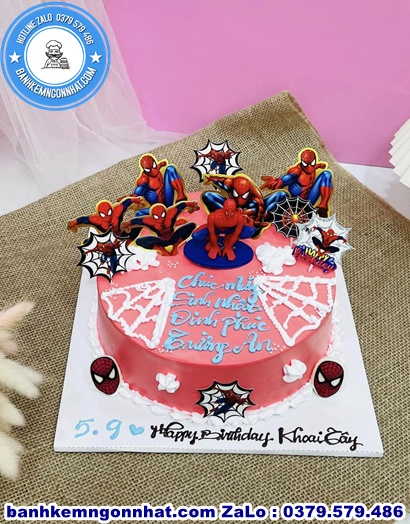 bánh kem siêu nhân đẹp